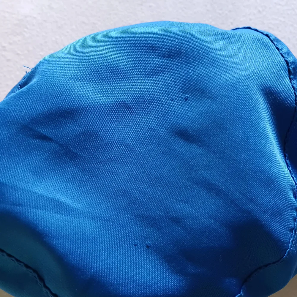 Uvskinz Sz 2T Kids Blue Bucket Hat (Little Flaw On Top.. See Photos)